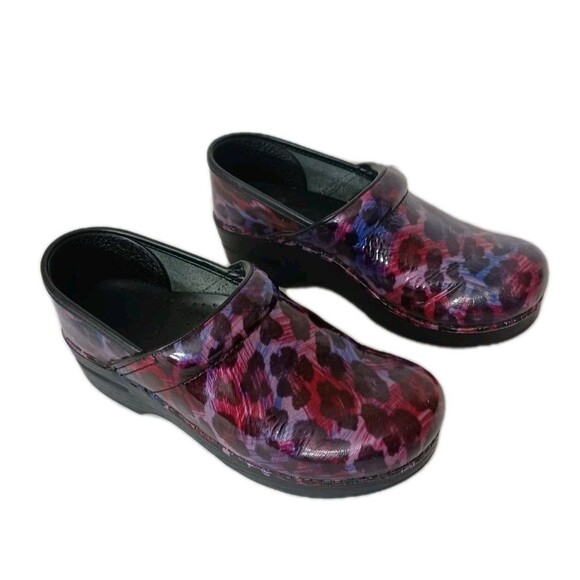 Dansko Women’s Nursing Clogs Multi Colored Leopard Print Size 37 US 7 - Picture 1 of 7